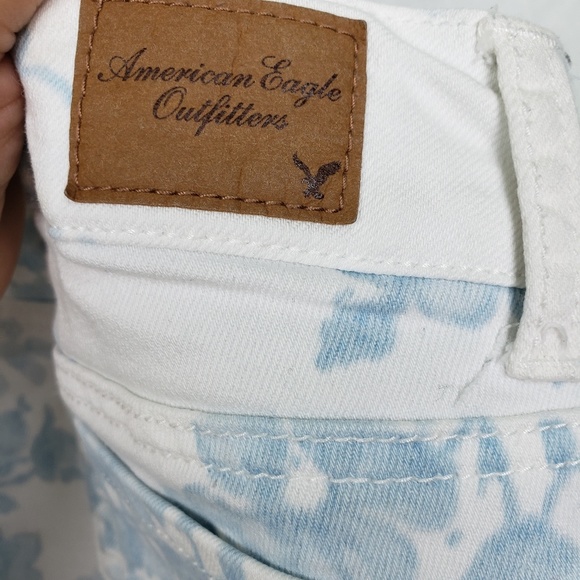 American Eagle Froral Denim Shorts LOW Rise - Picture 6 of 6